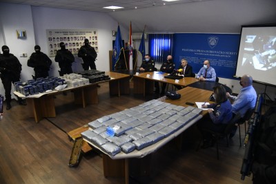Policija Zapljena droge brod 11.1.2022. by HC 7.JPG